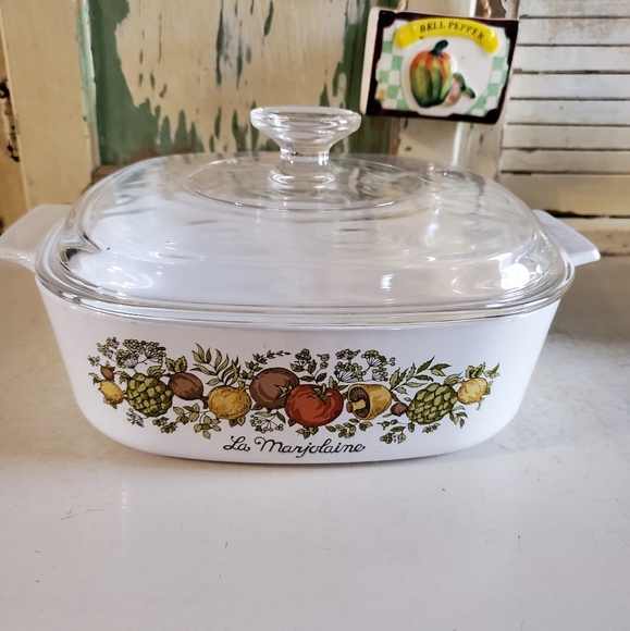Rare Vintage 2 qt Pyrex Casserole Dish La Marjolaine - Picture 1 of 7